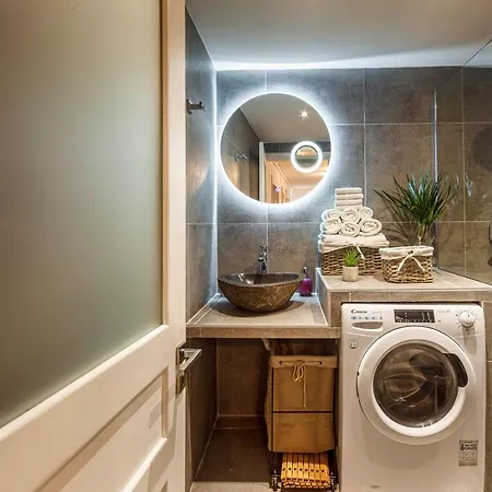 Trinity Apartment